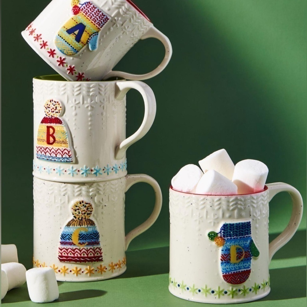 Anthropologie Monogram L Mitten‎ Holiday Coffee Mug Cream Red Speckled Knit